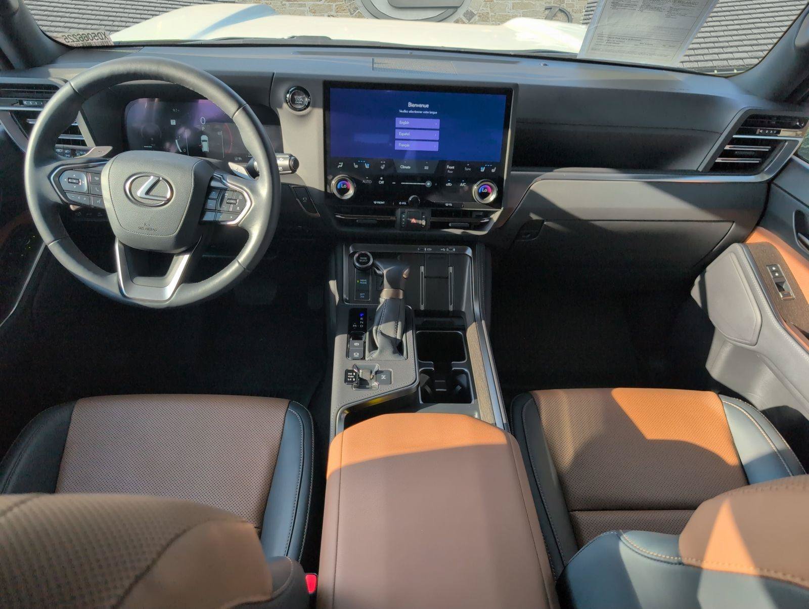 Certified 2025 Lexus GX 550 w/ Accessory Package (2T) AWD/4WD image 16