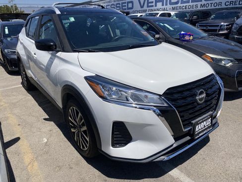 Used 2023 Nissan Kicks SV FWD image 6