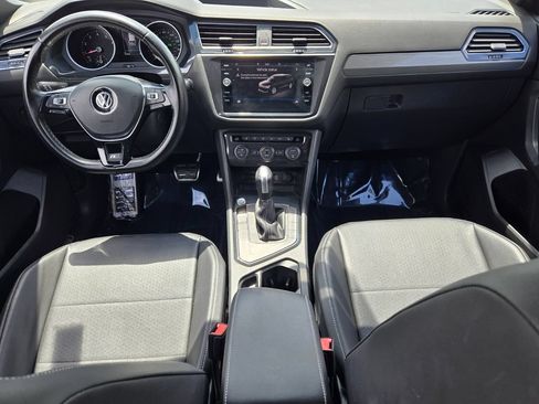 Certified 2021 Volkswagen Tiguan SE R-Line FWD image 14