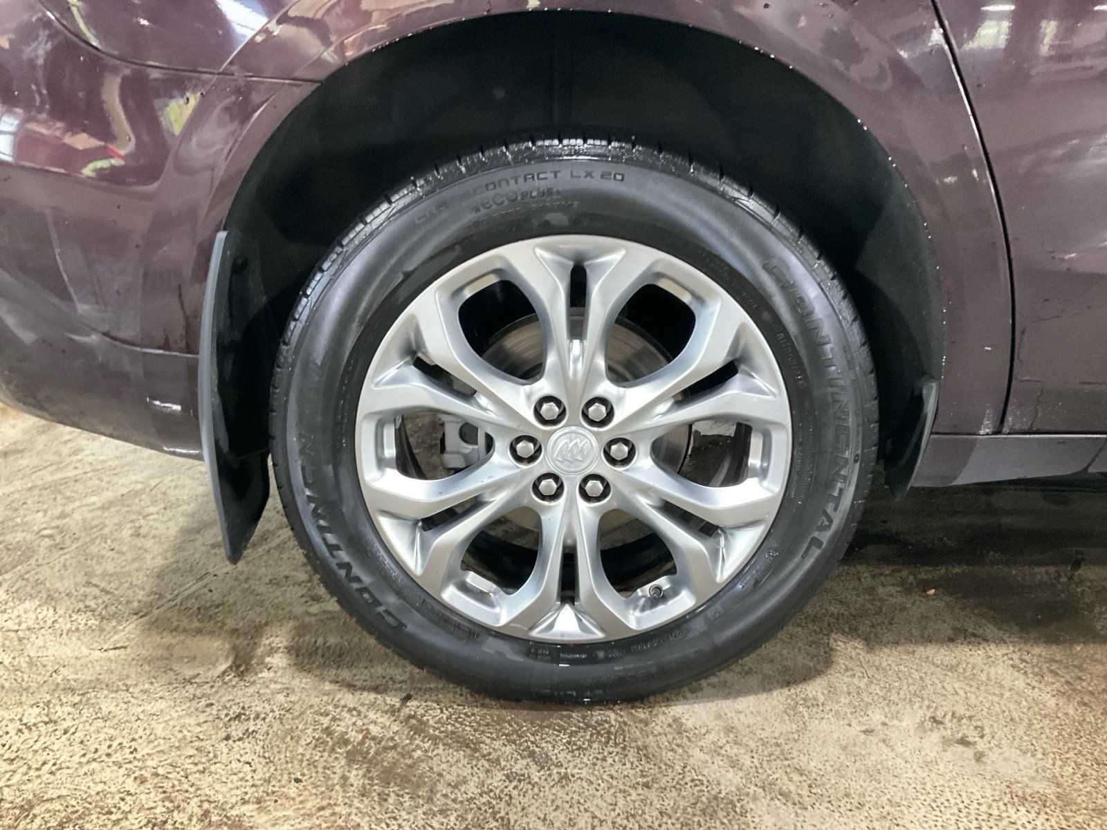 Used 2020 Buick Enclave Avenir w/ Avenir Technology Package AWD/4WD image 21