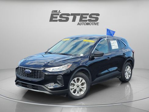 Certified 2023 Ford Escape Active w/ Tech Pack #1 AWD/4WD image 1