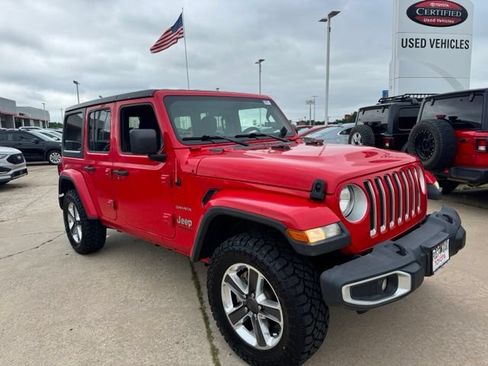 Used 2020 Jeep Wrangler Unlimited Sahara AWD/4WD image 3