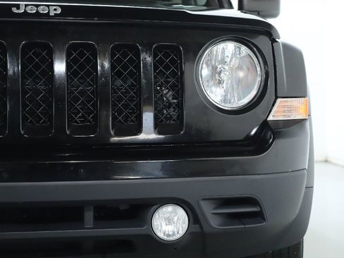 Used 2017 Jeep Patriot Sport w/ Power Value Group image 7