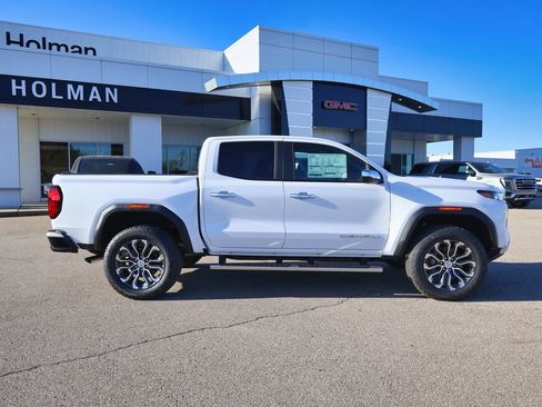 New 2026 GMC Canyon Denali image 2