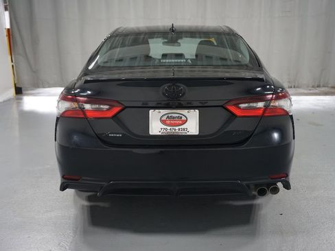 Used 2024 Toyota Camry SE image 7