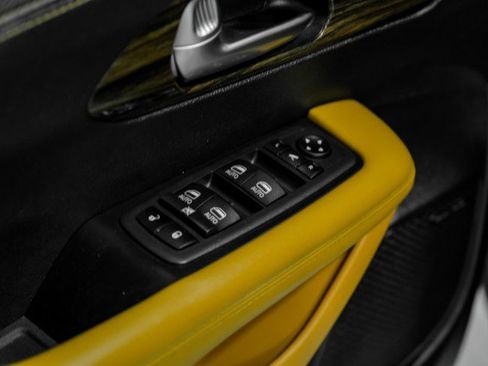 Used 2023 Chrysler Pacifica Pinnacle image 37