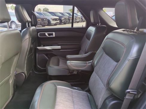 Used 2022 Ford Explorer Timberline image 13
