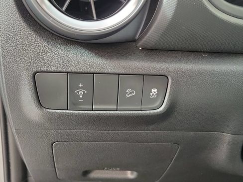 Used 2023 Hyundai Kona SEL FWD image 13
