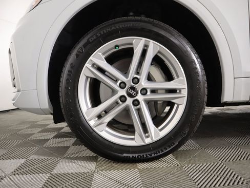 Used 2021 Audi Q5 e Premium image 30