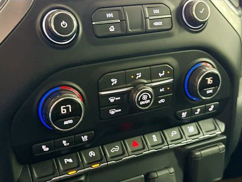 Used 2019 Chevrolet Silverado 1500 LTZ w/ LTZ Plus Package AWD/4WD image 17