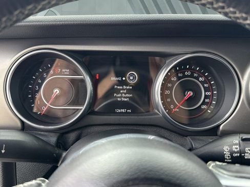 Used 2018 Jeep Wrangler Unlimited Rubicon AWD/4WD image 15