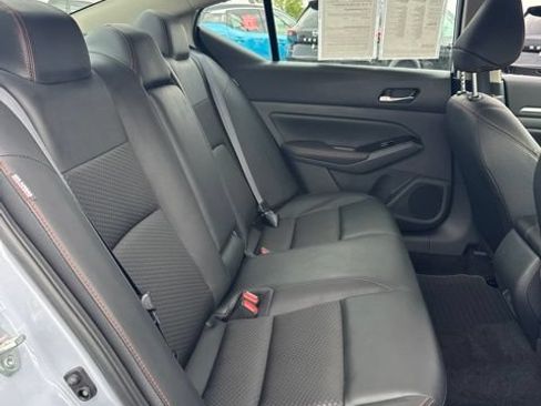 Certified 2025 Nissan Altima 2.5 SR FWD image 15