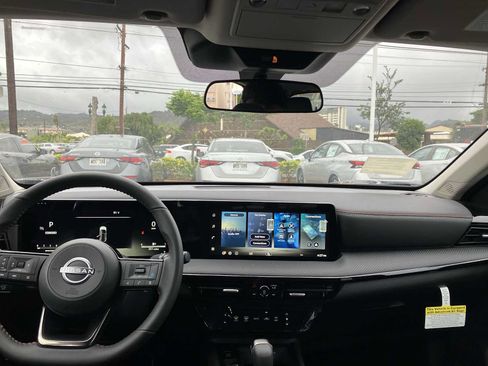 New 2026 Nissan Kicks SR FWD image 10