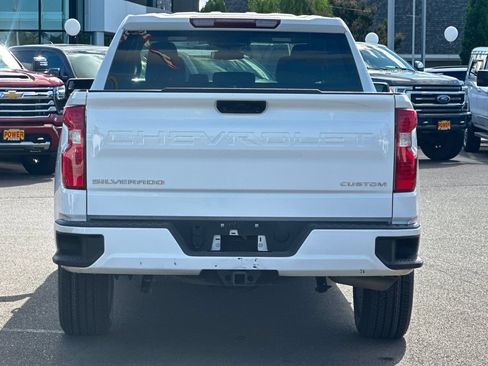 Used 2024 Chevrolet Silverado 1500 Custom AWD/4WD image 5