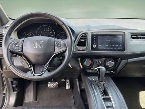 Used 2022 Honda HR-V Sport image 10