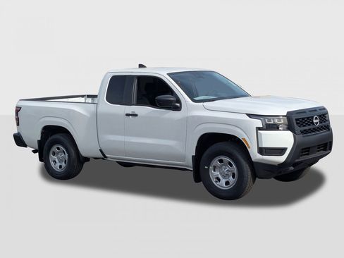 New 2026 Nissan Frontier S image 7