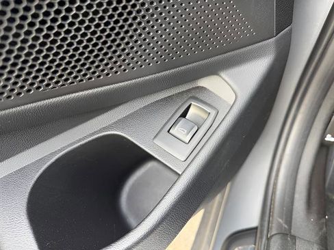 Used 2023 BMW 330i 330i image 9