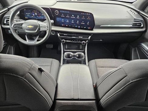 New 2026 Chevrolet Traverse LT w/ Sun and Wheel Package image 16