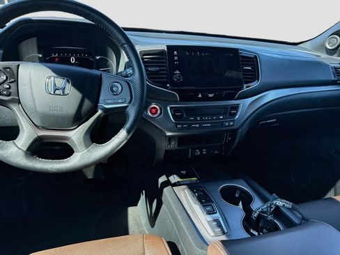 Used 2024 Honda Passport EX-L image 21