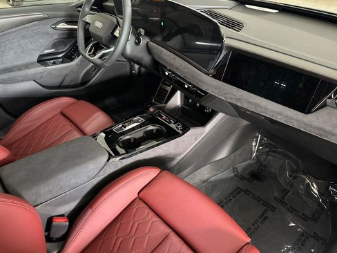 New 2025 Audi S6 e-tron Prestige w/ 21" Wheel Package image 14