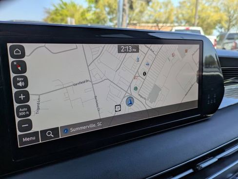 Used 2024 Hyundai Palisade Calligraphy image 25