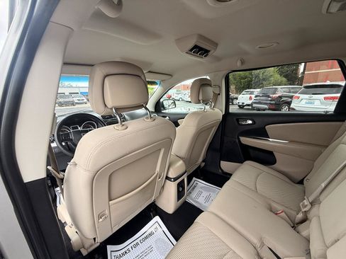 Used 2012 Dodge Journey SXT w/ Flexible Seating Group FWD image 13