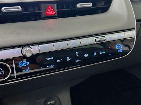 Used 2024 Hyundai Ioniq 5 SE image 24