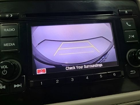 Certified 2021 Honda HR-V LX image 28