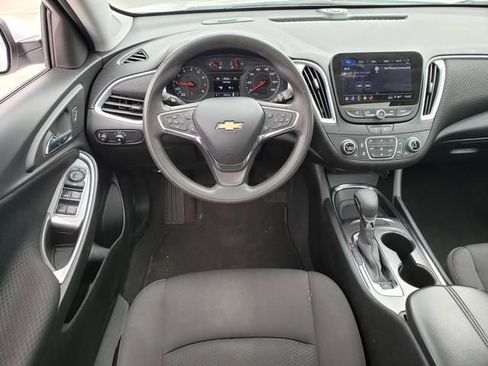 Used 2023 Chevrolet Malibu LT image 18