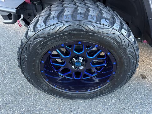 Used 2021 Jeep Wrangler Unlimited Rubicon w/ Xtreme Recon 35" Tire Package image 14