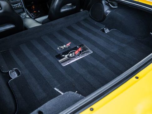 Used 2003 Chevrolet Corvette Coupe w/ Preferred Equipment Group image 77