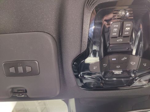 Used 2025 Alfa Romeo Stelvio Sprint AWD/4WD image 35