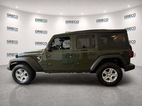 Used 2022 Jeep Wrangler Unlimited Sport AWD/4WD image 4