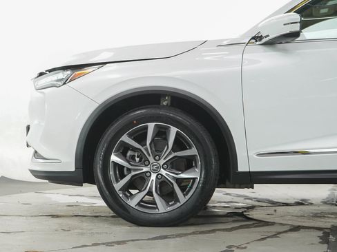 Used 2024 Acura MDX SH-AWD w/ Technology Package image 25