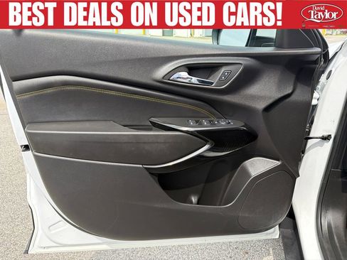 Used 2024 Chevrolet Trax LT w/ Driver Confidence Package FWD image 17