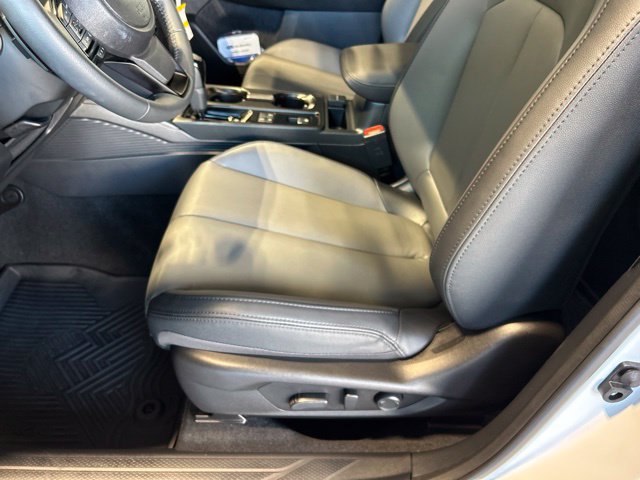 Used 2026 Subaru Outback Premium AWD/4WD image 46