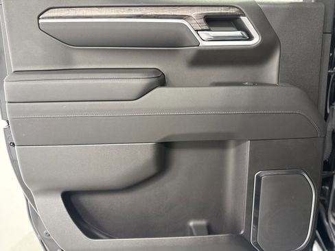 Certified 2022 Chevrolet Silverado 1500 LTZ w/ Technology Package image 22