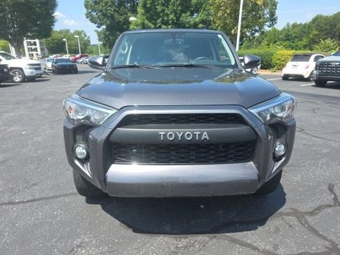 Used 2019 Toyota 4Runner SR5 Premium AWD/4WD image 2