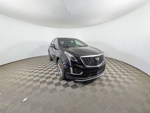 Used 2025 Cadillac XT5 Premium Luxury w/ LPO, Floor Liner Package image 31