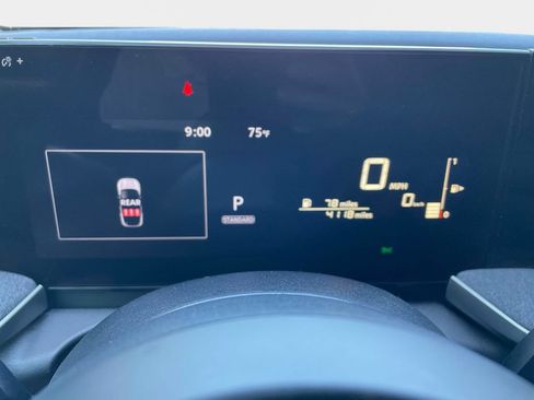 Used 2025 Nissan Kicks SV FWD image 23