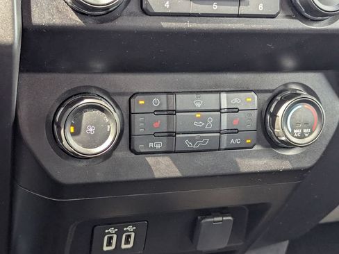Used 2019 Ford F150 XLT w/ Equipment Group 302A Luxury AWD/4WD image 20