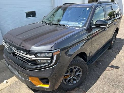 Used 2025 Ford Expedition Tremor AWD/4WD image 1