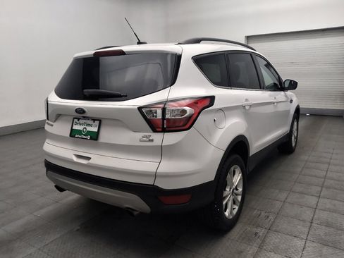 Used 2018 Ford Escape SE AWD/4WD image 9