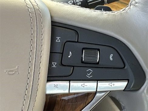 Used 2021 Cadillac Escalade Sport Platinum w/ LPO, ONYX Package image 32