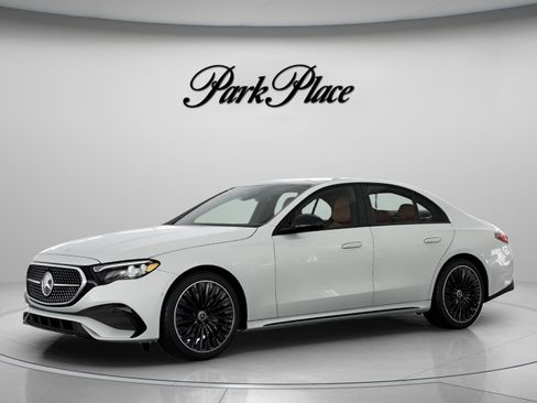 New 2026 Mercedes-Benz E 350 Sedan image 2