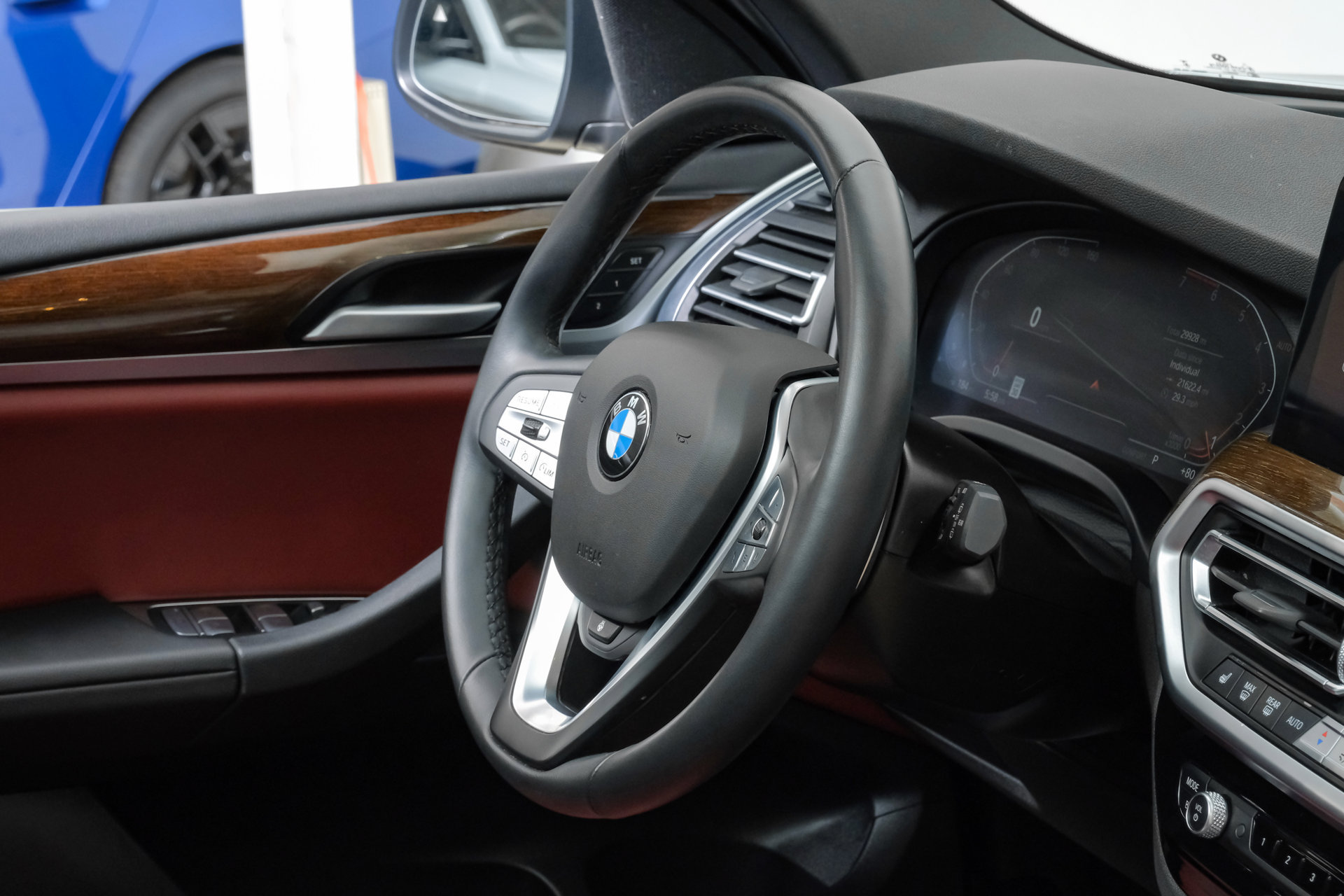 Used 2024 BMW X3 sDrive30i w/ Premium Package RWD image 18