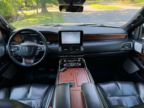 Used 2020 Lincoln Navigator Reserve w/ Luxury Package AWD/4WD image 19