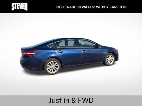 Used 2013 Toyota Avalon XLE Premium FWD image 3