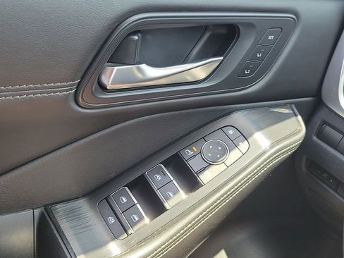 Used 2023 Nissan Rogue SL w/ SL Premium Package FWD image 17