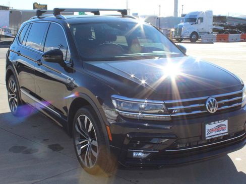 Used 2021 Volkswagen Tiguan SEL Premium R-Line AWD/4WD image 35